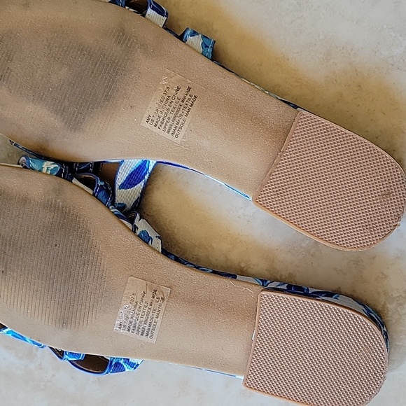 JF Slide Sandals - Picture 3 of 4